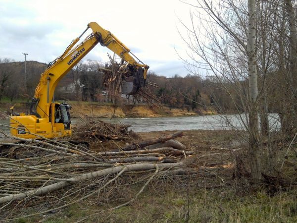 A Carbonne, les travaux vont aussi soulager la berge en rive opposée