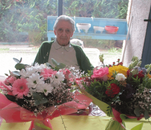 Que de fleurs pour Paulette Viellard