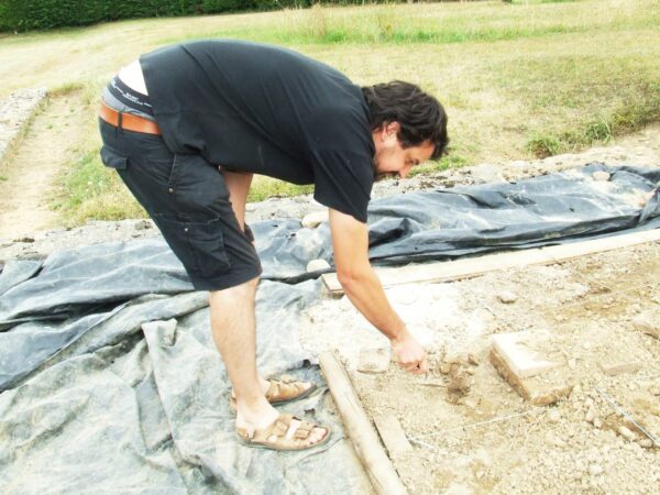 Sous la houlette de Mathieu ou Léa, les enfants s'initieront aux fouilles archéologiques.